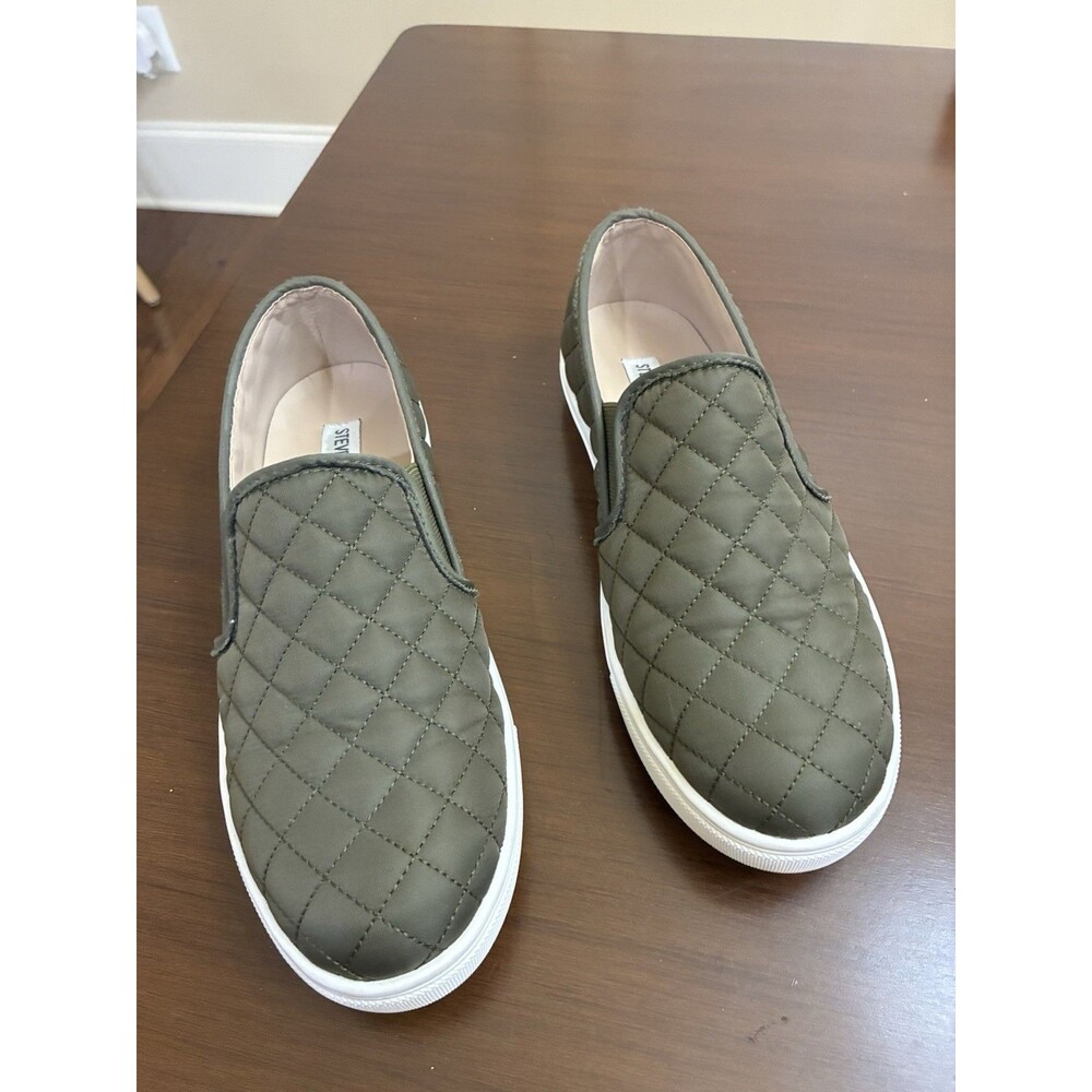 Steve Madden Ecentrcq Quilted Women's Slip On Sneakers 8.5 Olive Green